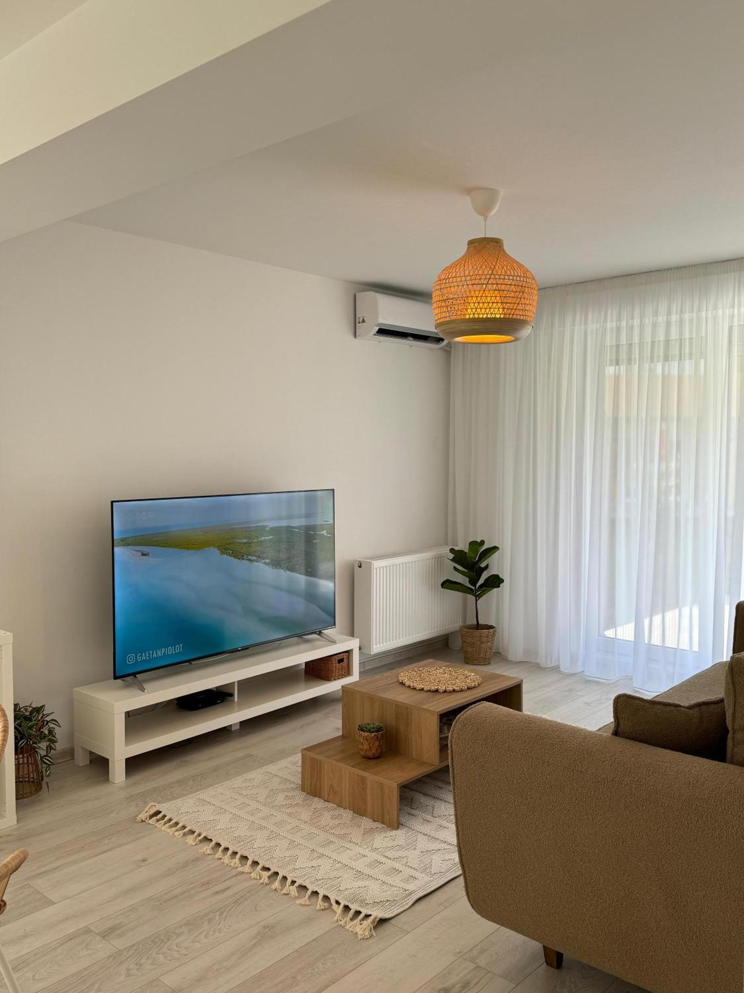 Libertatii Gardens Poolside Airport&Therme Otopeni Εξωτερικό φωτογραφία